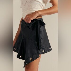 Cassis Vegan Wrap Skirt NWOT black